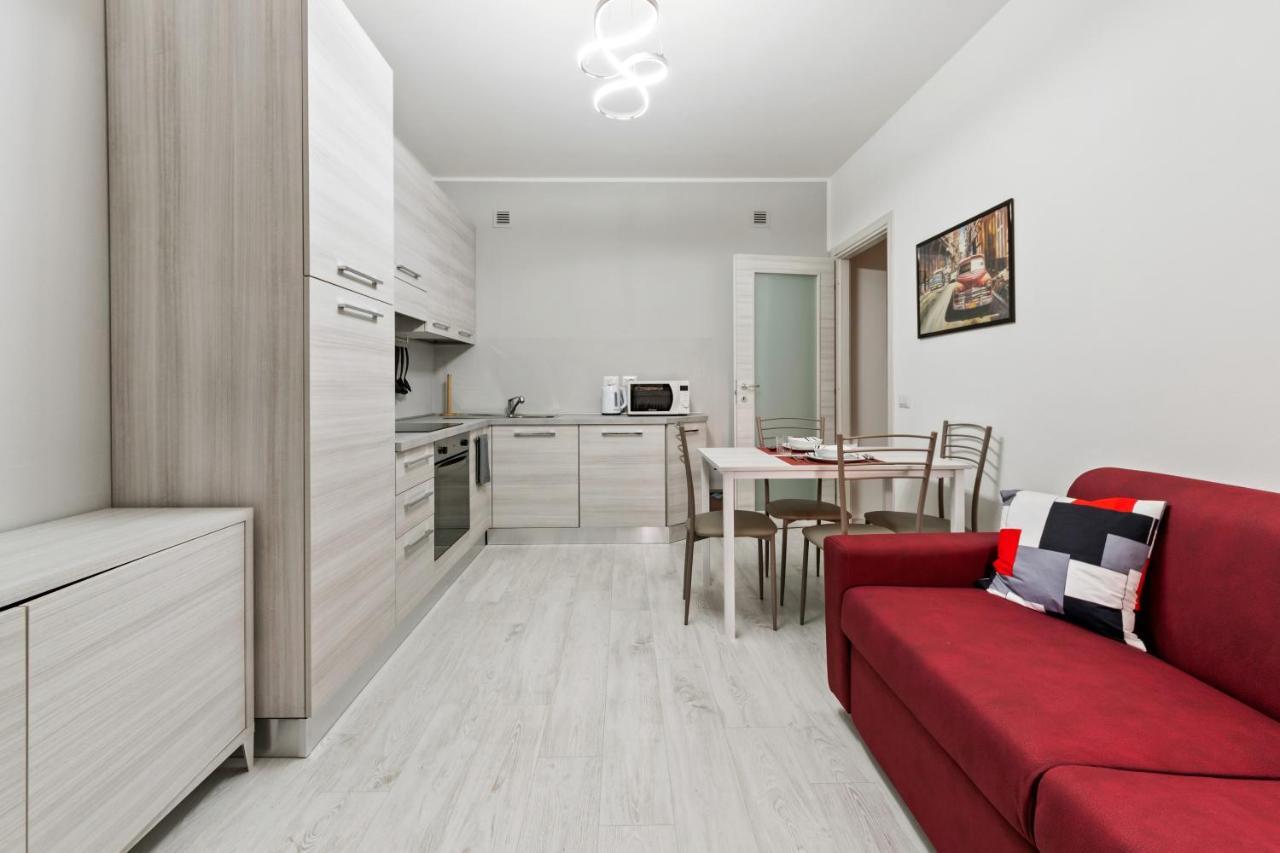 Best Way Rent - Apartments Near Tre Torri District Milaan Buitenkant foto