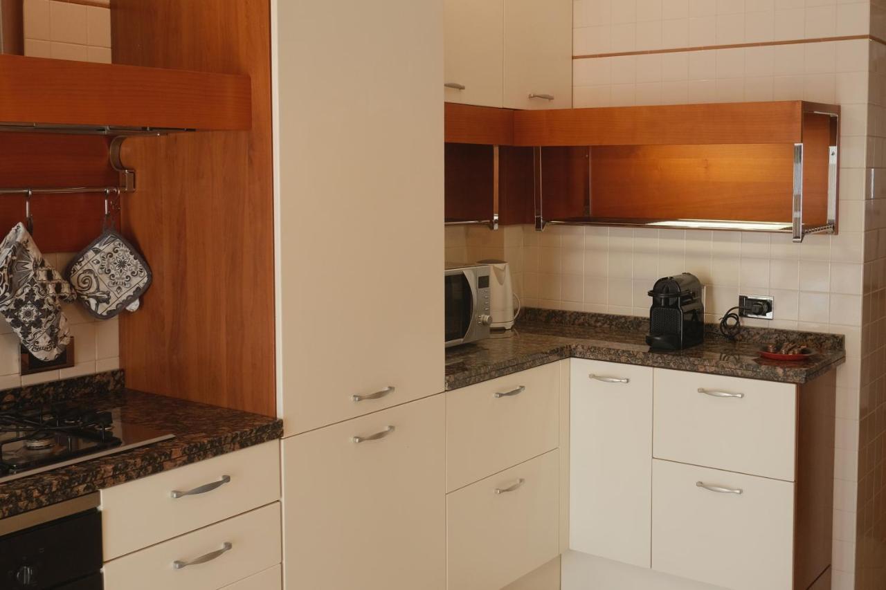 Best Way Rent - Apartments Near Tre Torri District Milaan Buitenkant foto