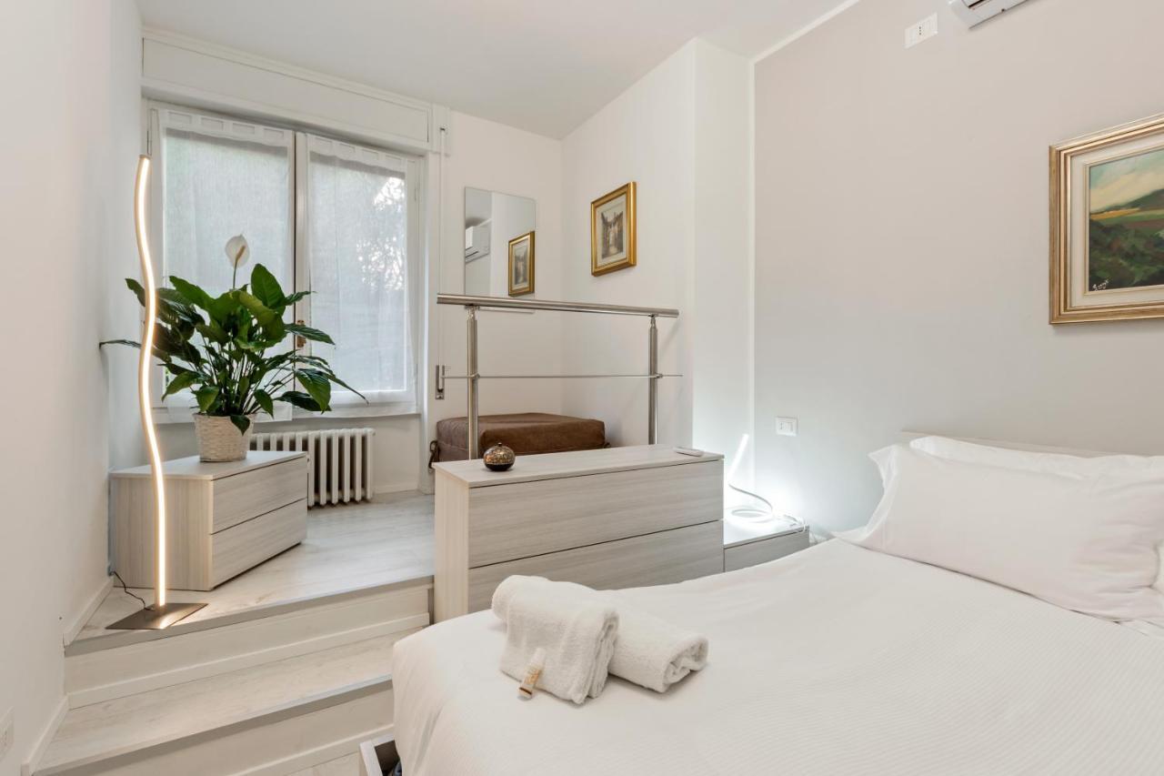 Best Way Rent - Apartments Near Tre Torri District Milaan Buitenkant foto